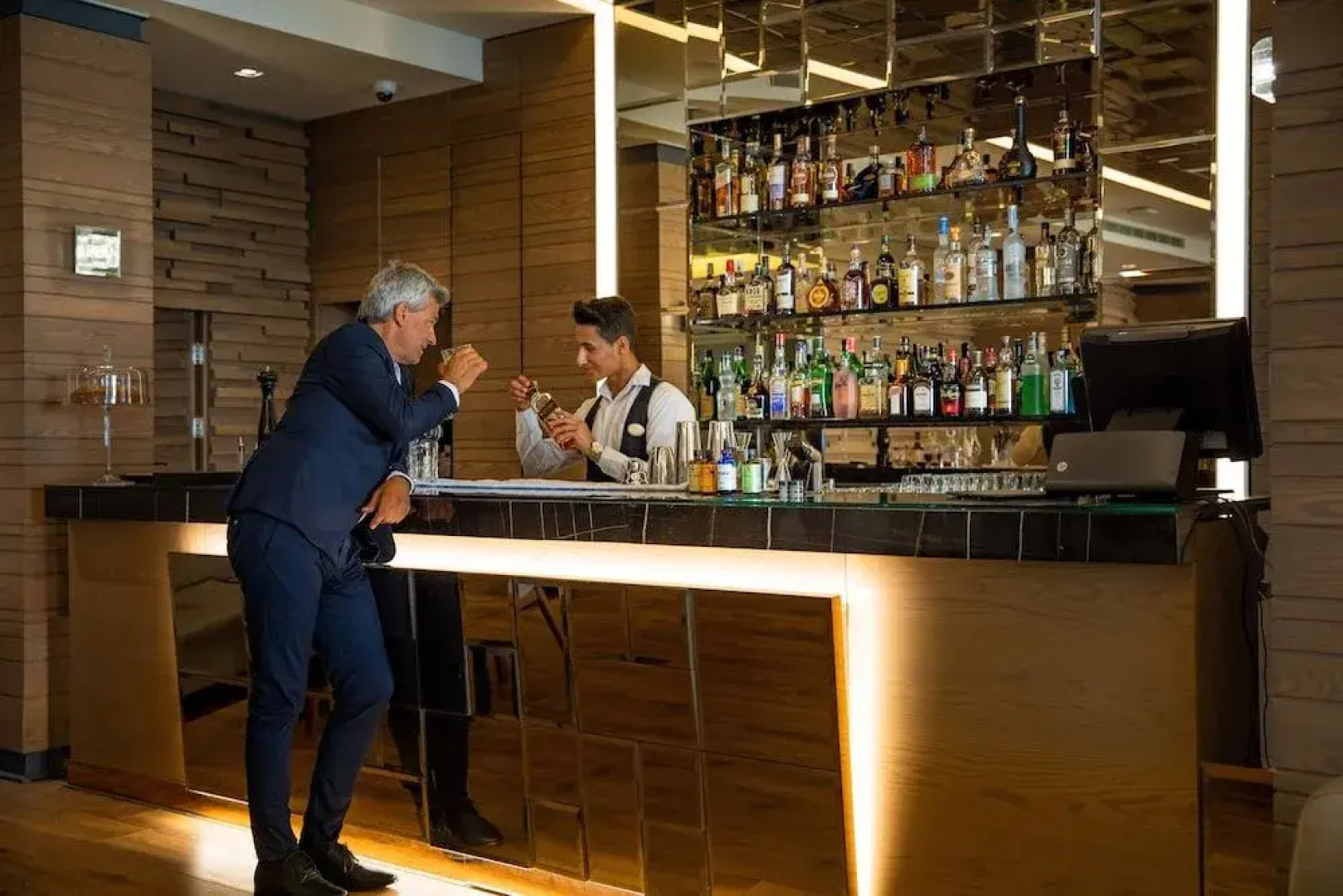 Mist Hotel And Spa By Warwick