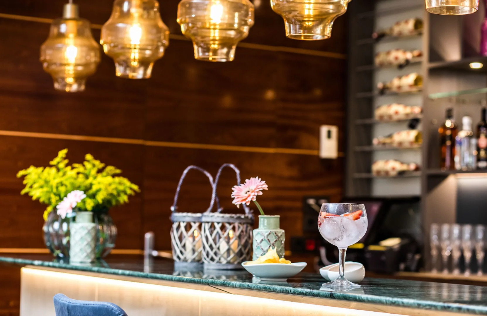 Отель Leonardo Hotel Barcelona Gran Via