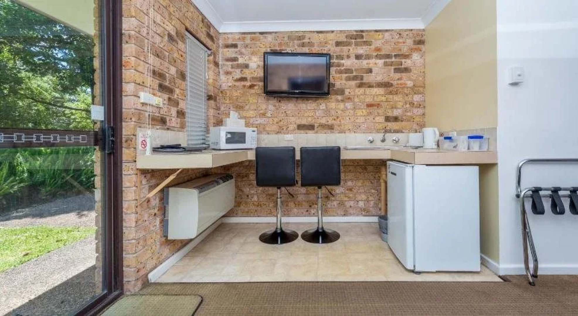 Lemon Tree Passage Motel