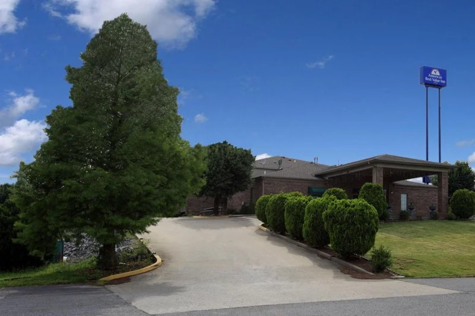 Americas Best Value Inn - Land between the Lakes