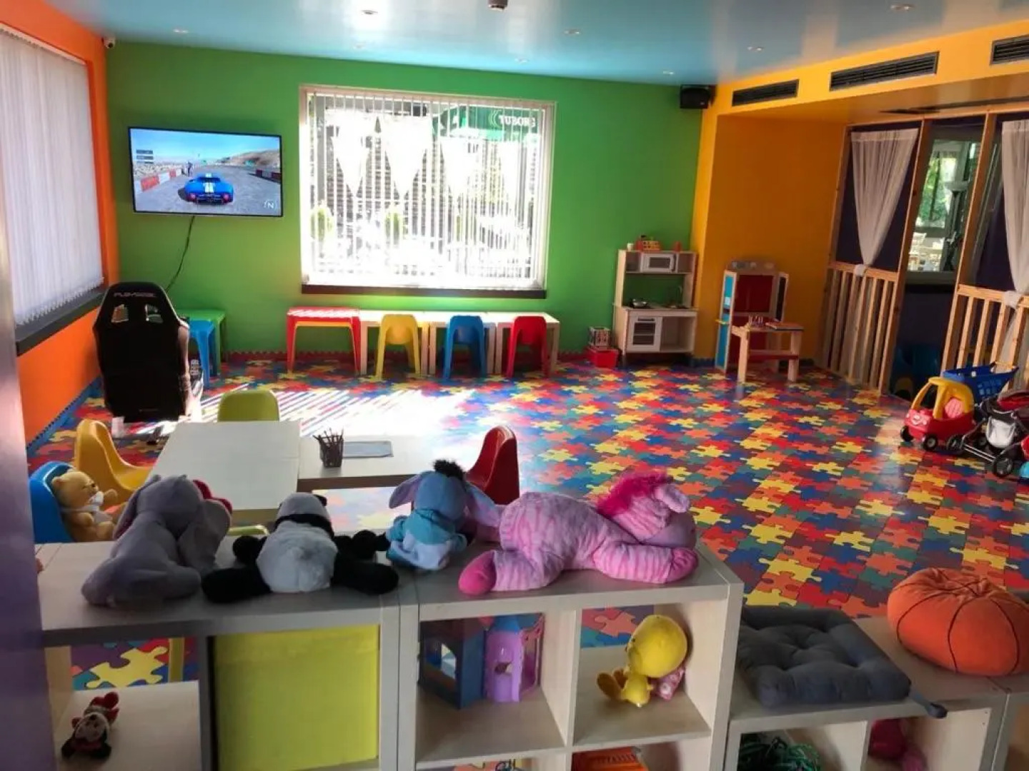 All Seasons Residence Hotel