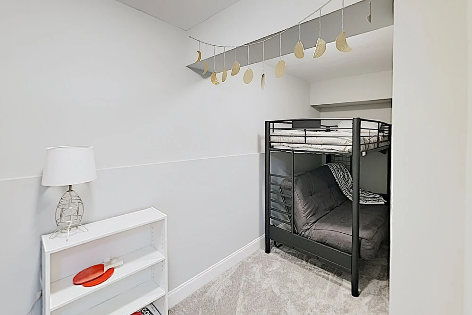 River-view Deck & Hot Tub! Minutes To Downtown 3 Bedroom Home