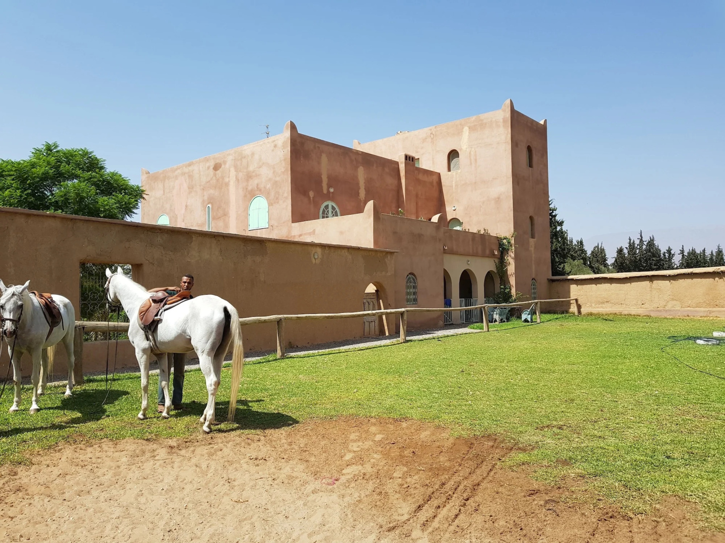 Palais Claudio Bravo