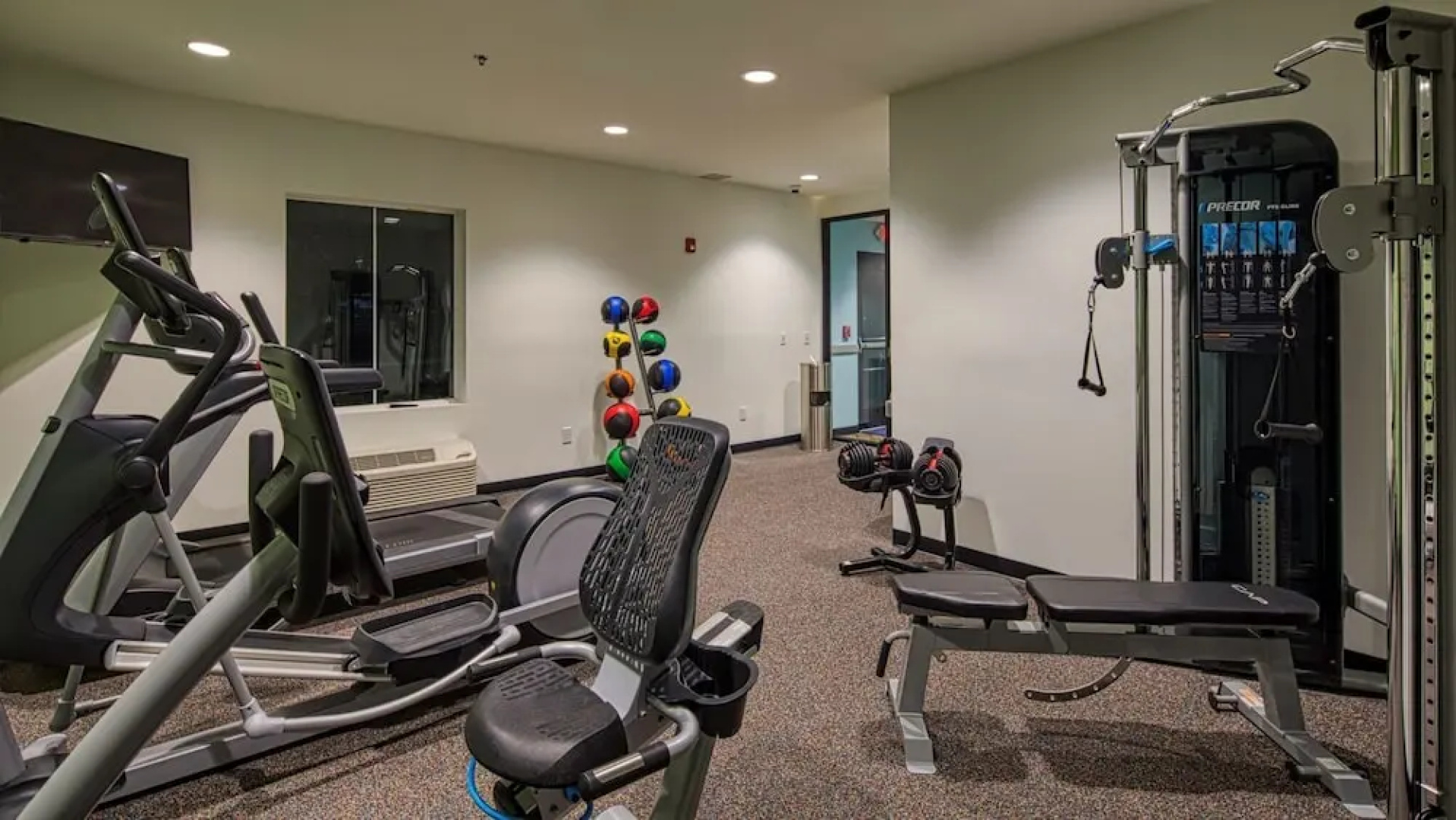 Uptown Suites Extended Stay Tampa FL – Riverview