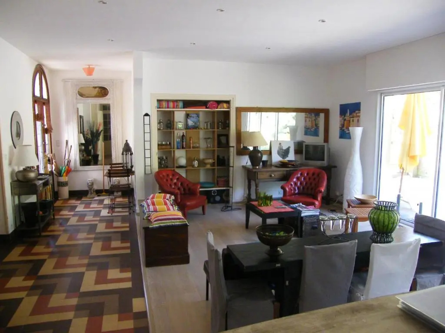 Villa L'OUSTAL avec piscine entre lac et océan pour 8-10 personnes