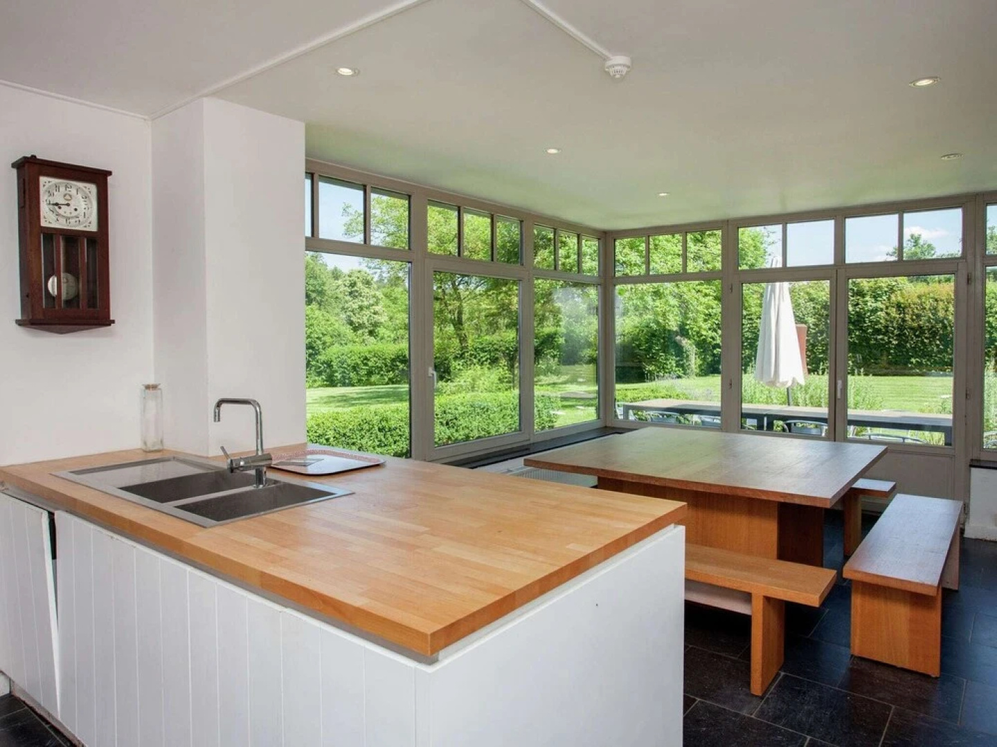 With Billiards, Table Tennis and Collection of Modern art in a Rural Setting