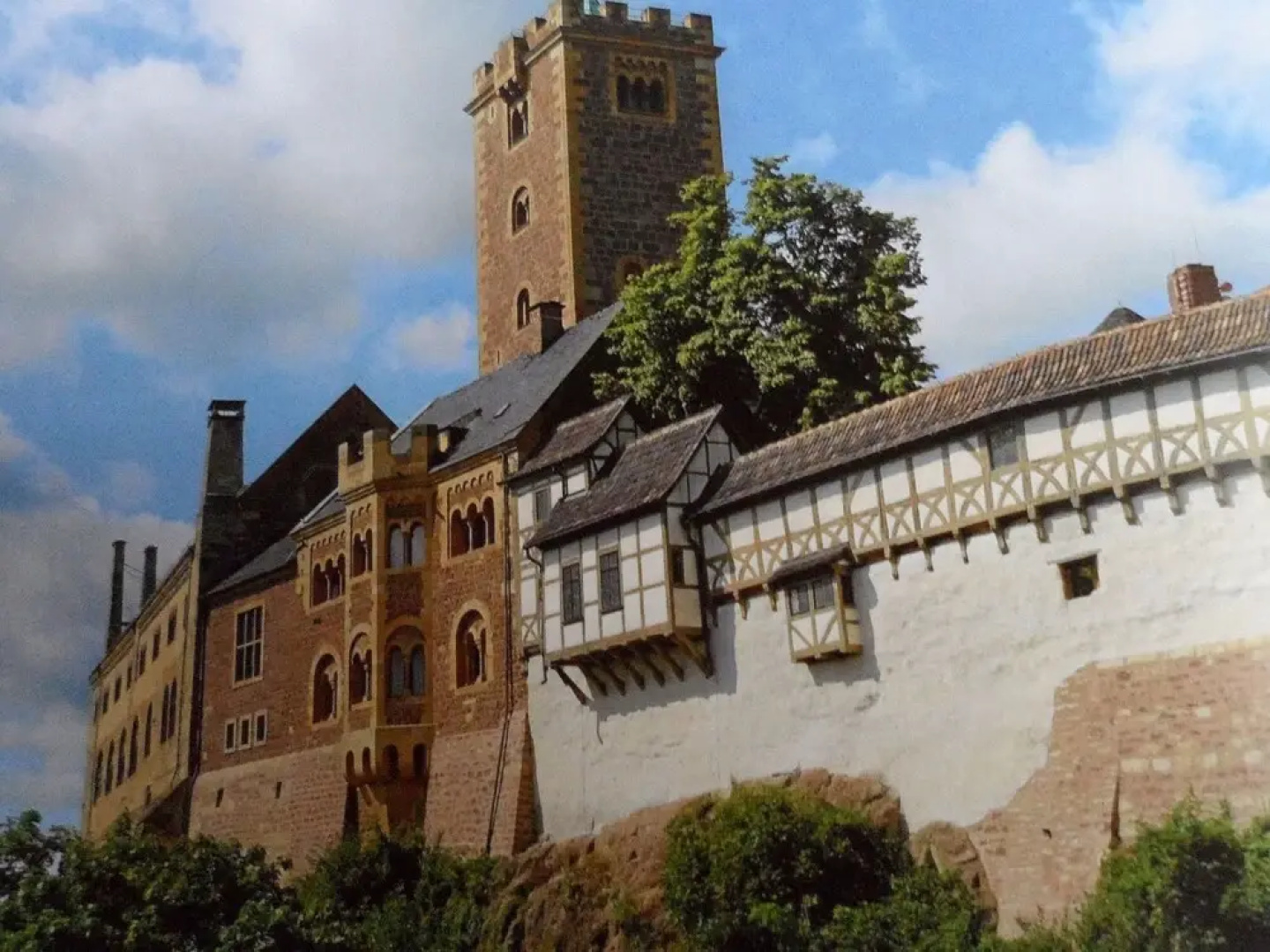 Apartment Near Eisenach With a Separate Entrance and Covered Terrace