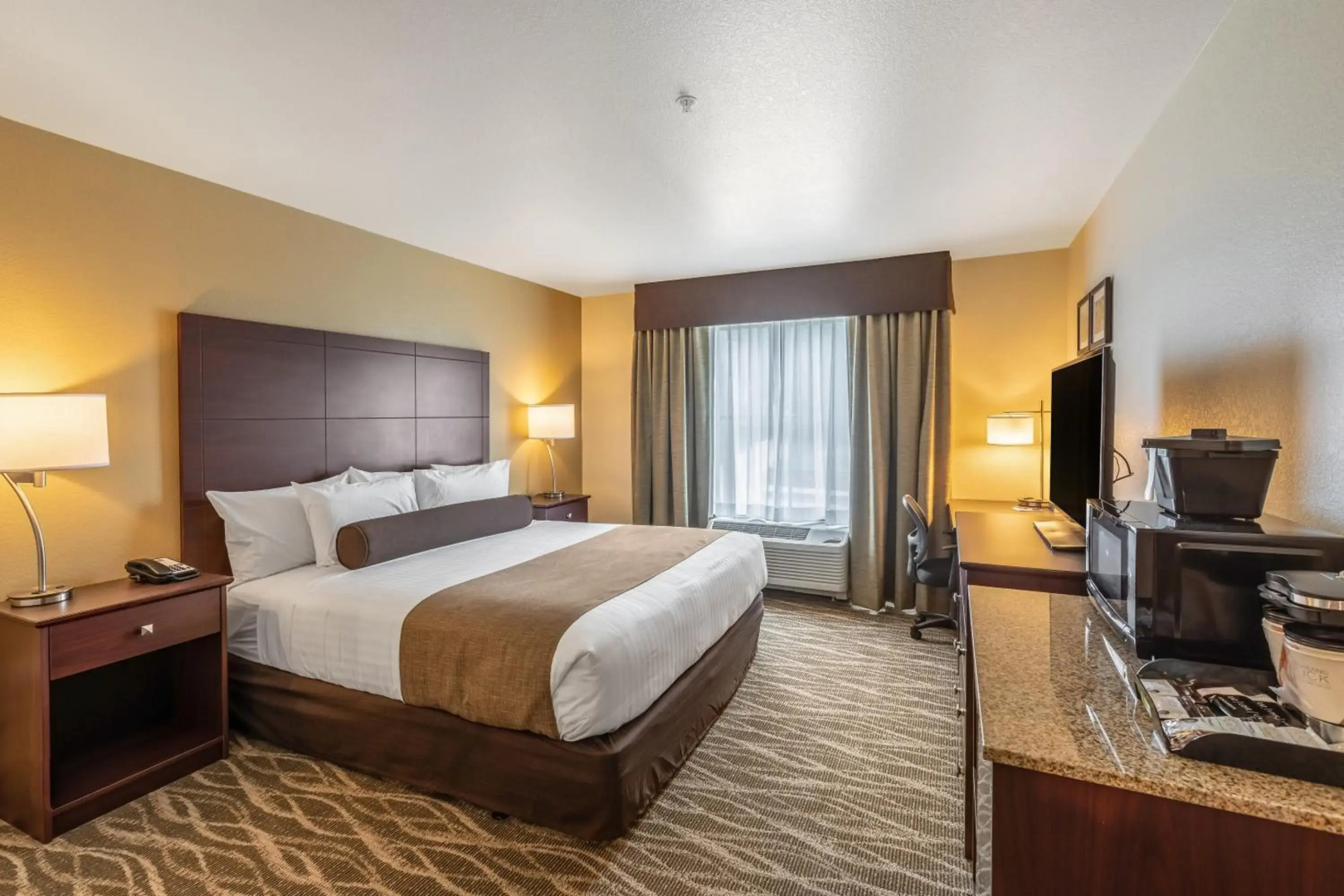 Cobblestone Inn & Suites - Fairfield Bay