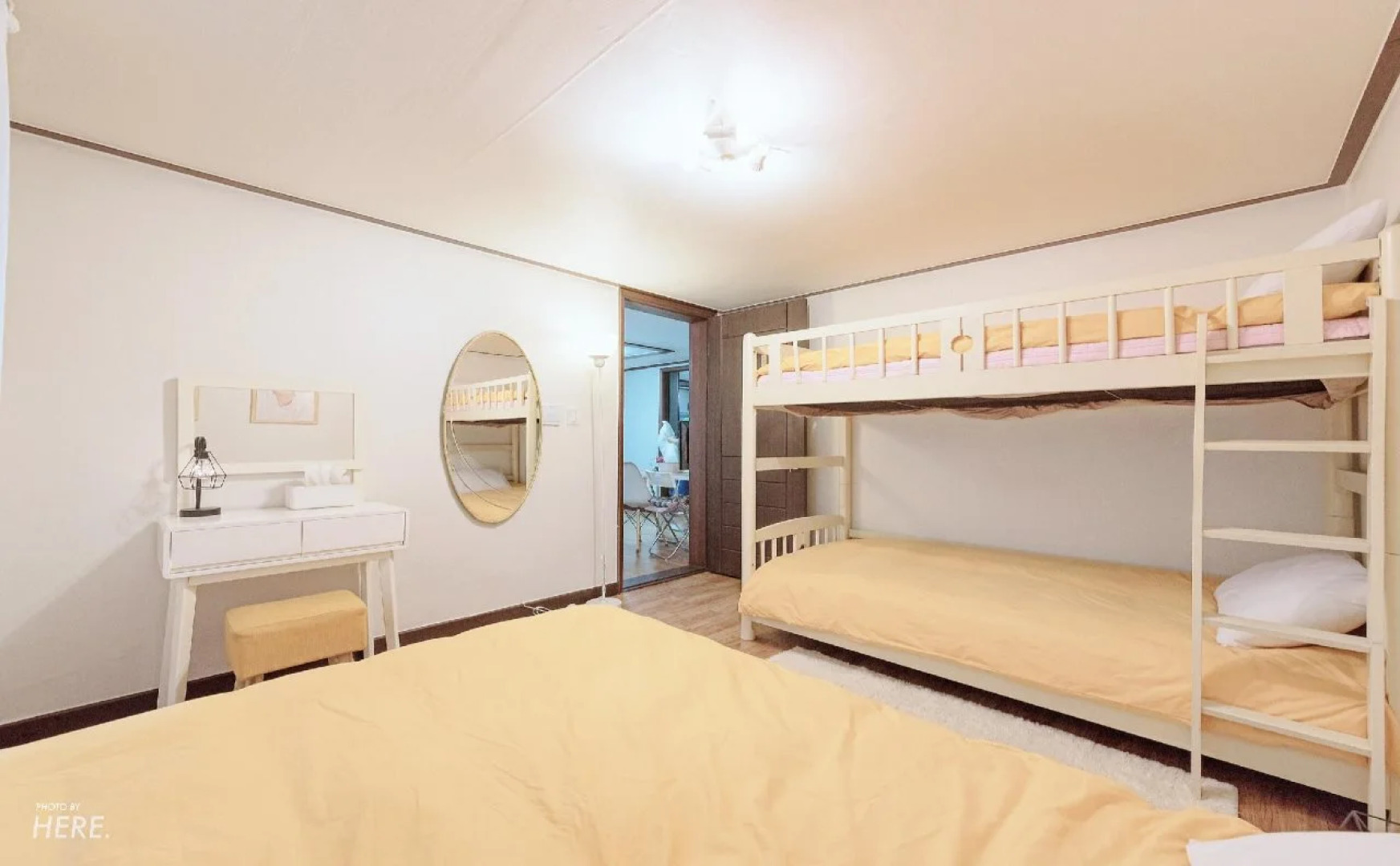 Kpopstarz Guesthouse - Caters to Women (отель для женщин)