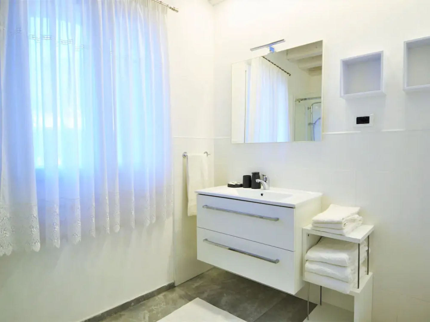 Stellar Apartment in Miane With Shared Swimming Pool