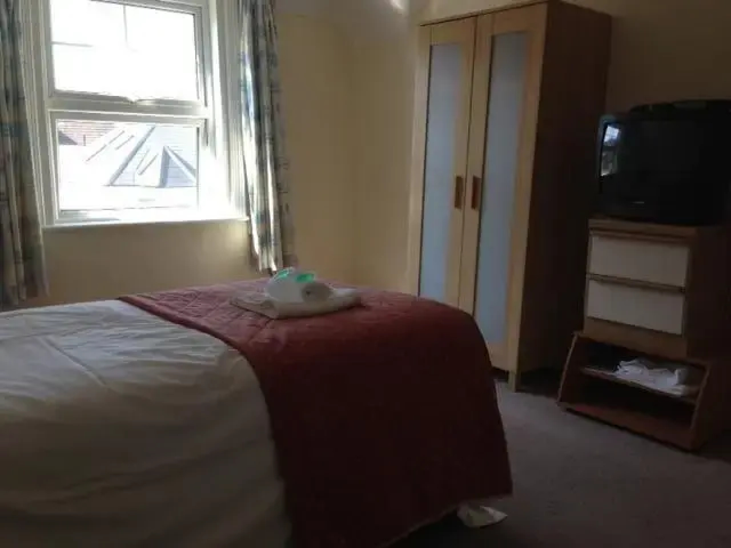 Queens Lodge Guest House