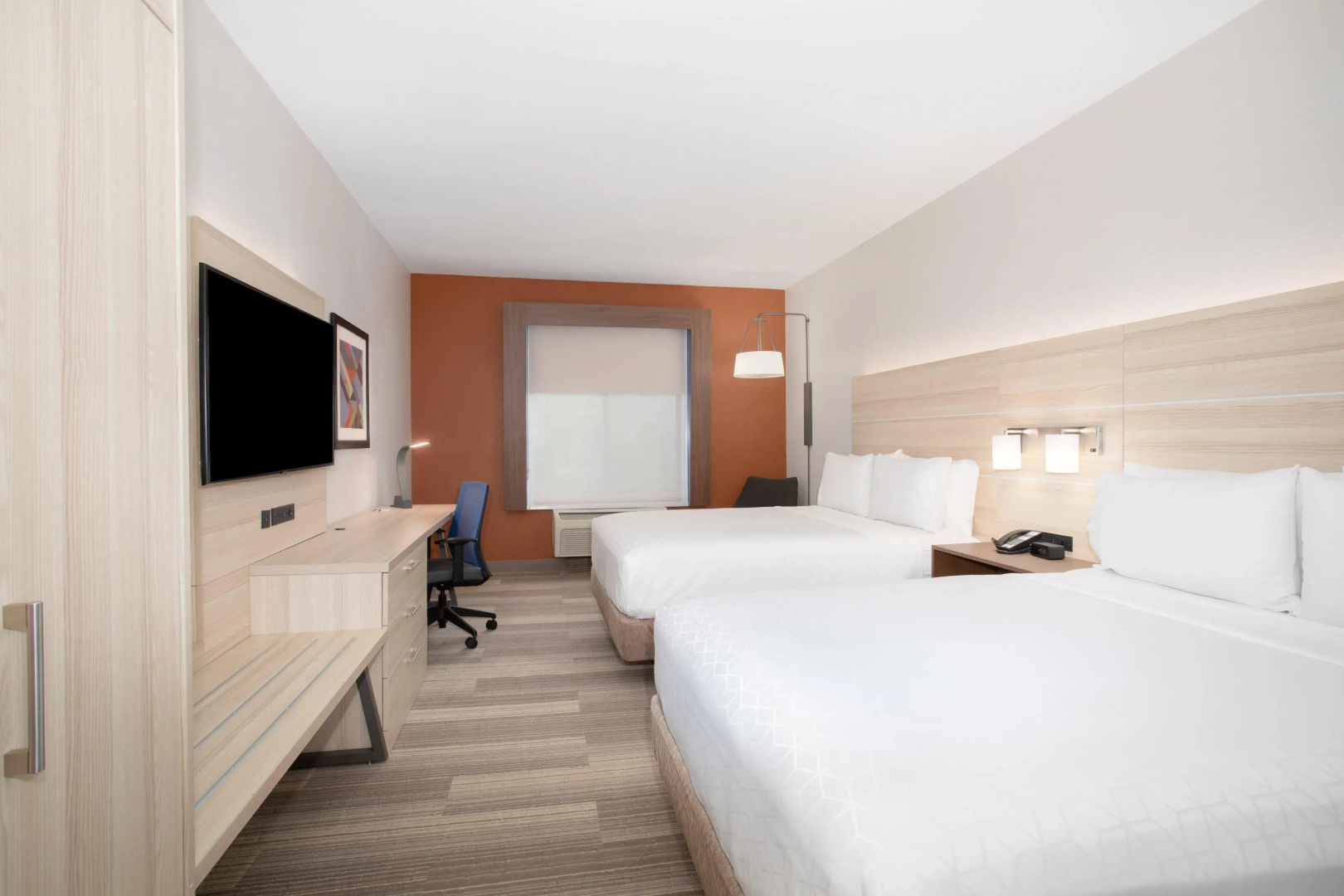 Holiday Inn Express & Suites Phoenix - Glendale Sports Dist by IHG