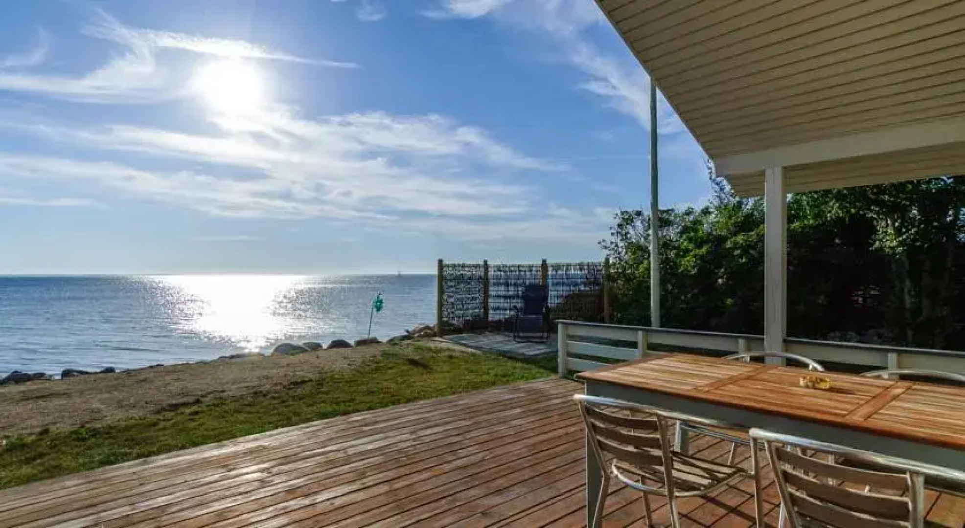 Stenene 101 Holiday House