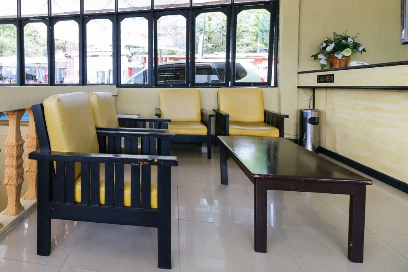 Airy Sipora Pora 4 Parapat