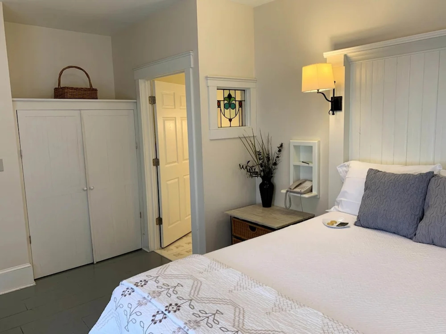 The Charlotte Hotel & Restaurant