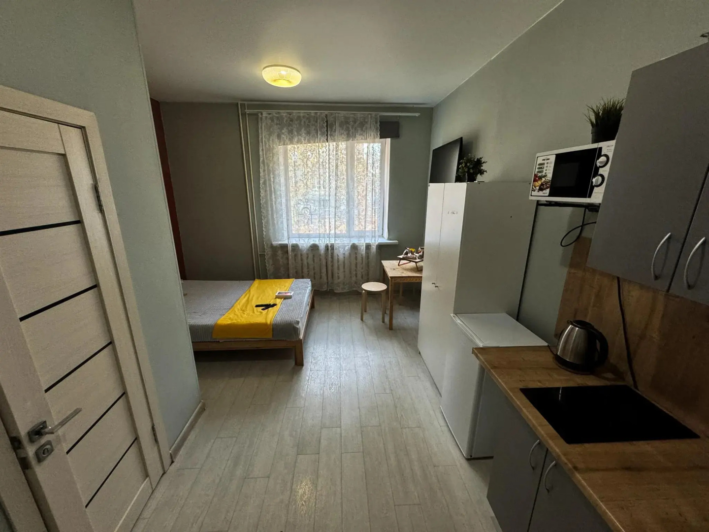 Диван и Чемодан на ул. Коммунистическая, 26