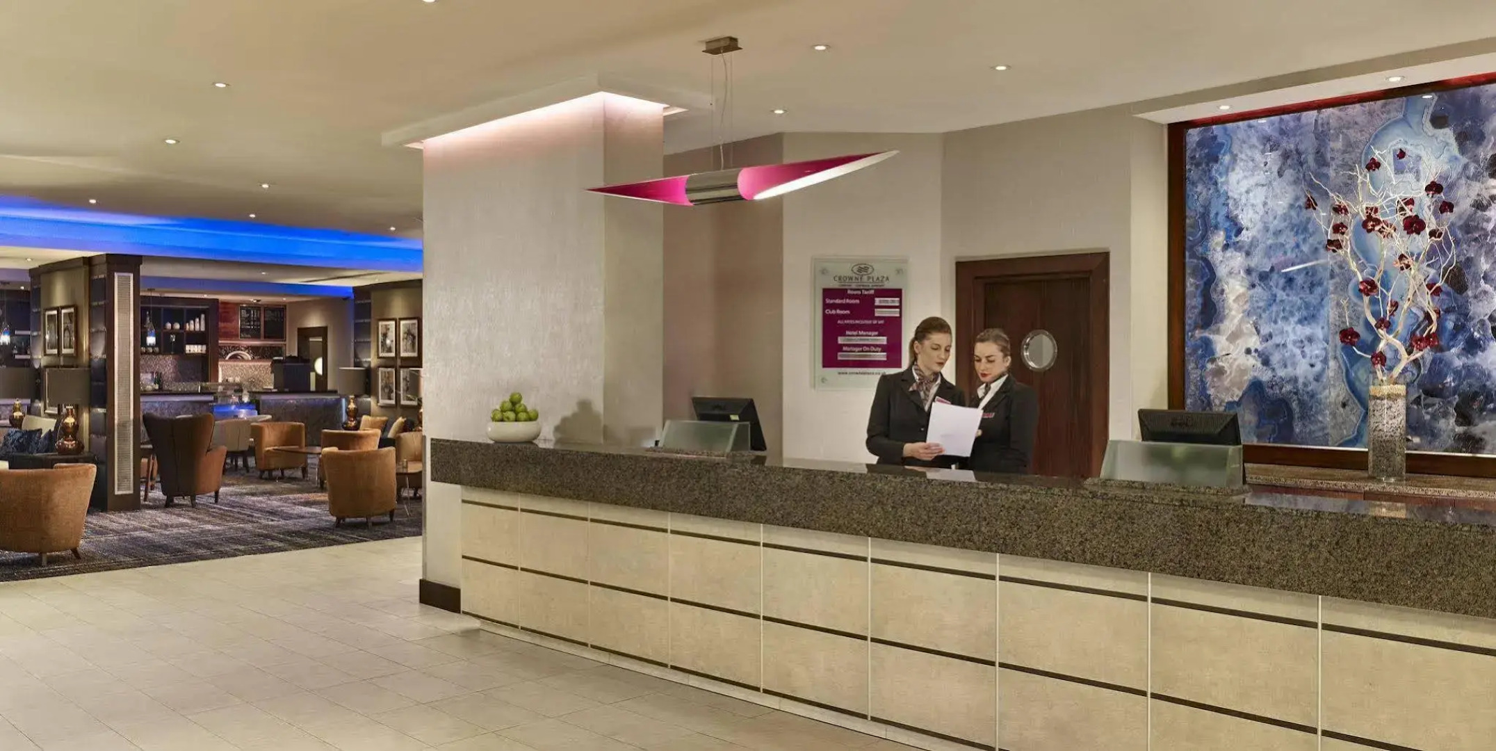 Crowne Plaza London - Gatwick Airport