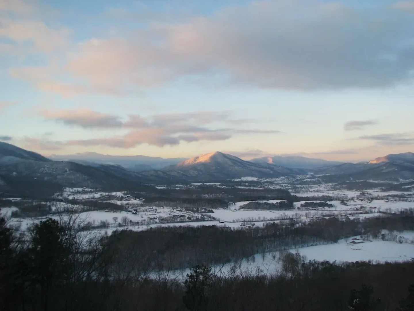 Dogwood Cabin 2606 by RedAwning