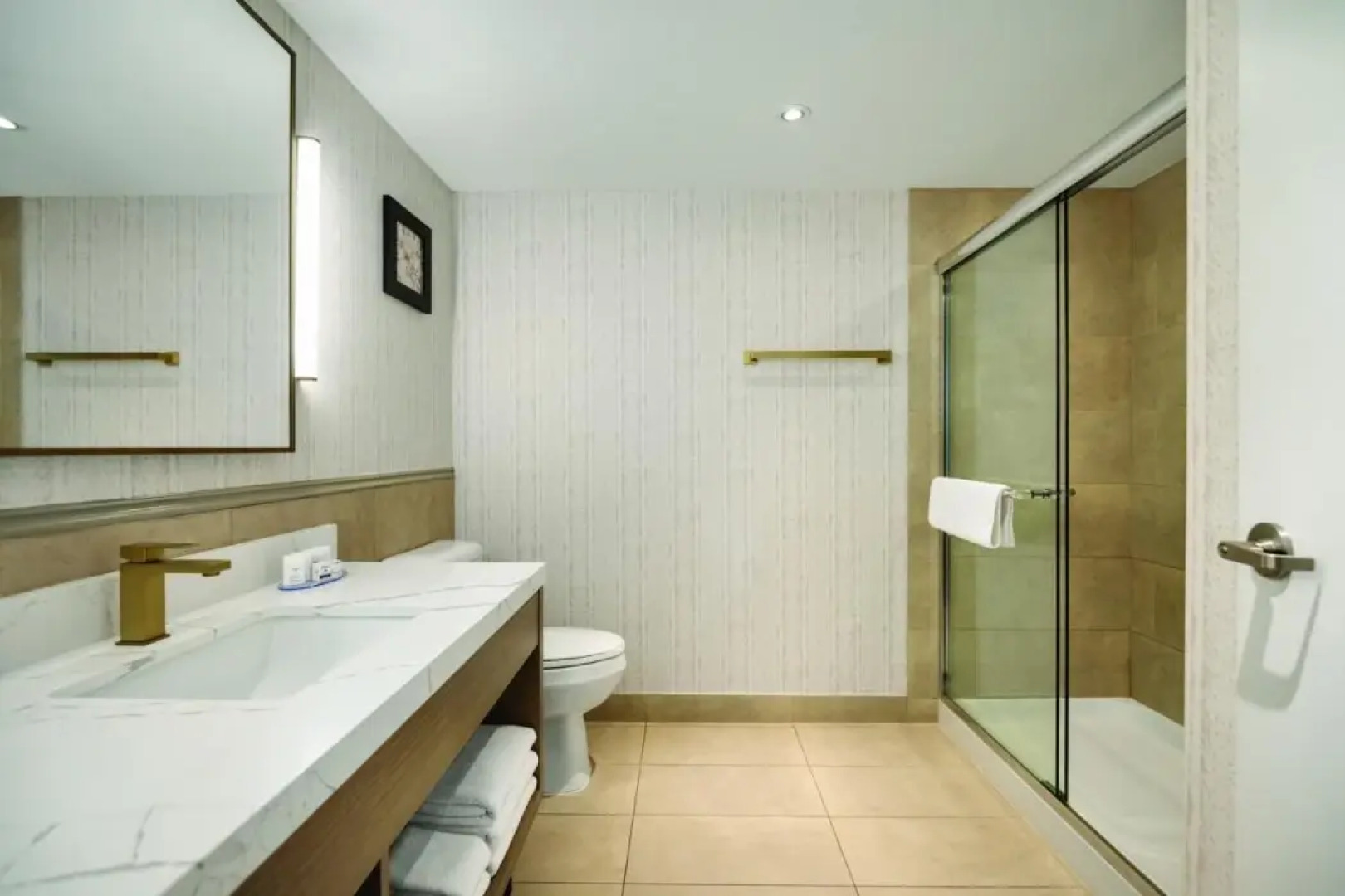 Radisson Hotel Montreal Airport