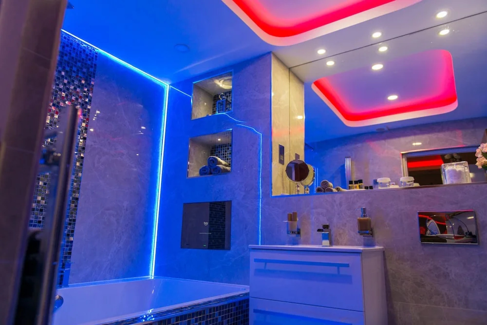 Aphrodite Suites Huddersfield