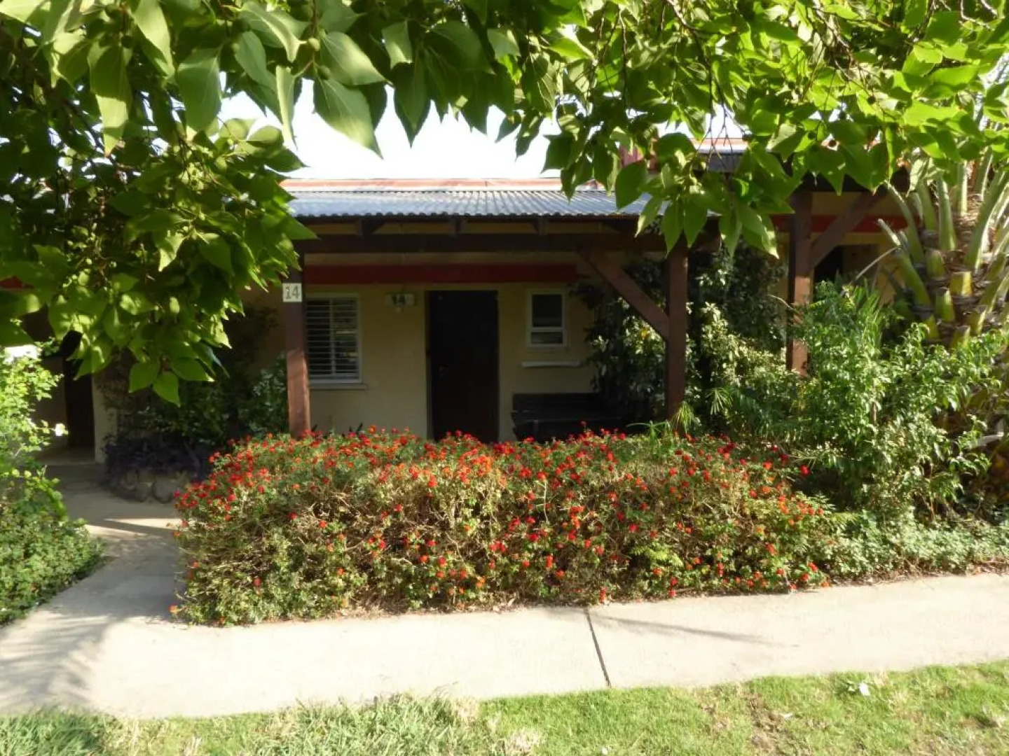 "Bakfar" Kfar Szold Country Lodging