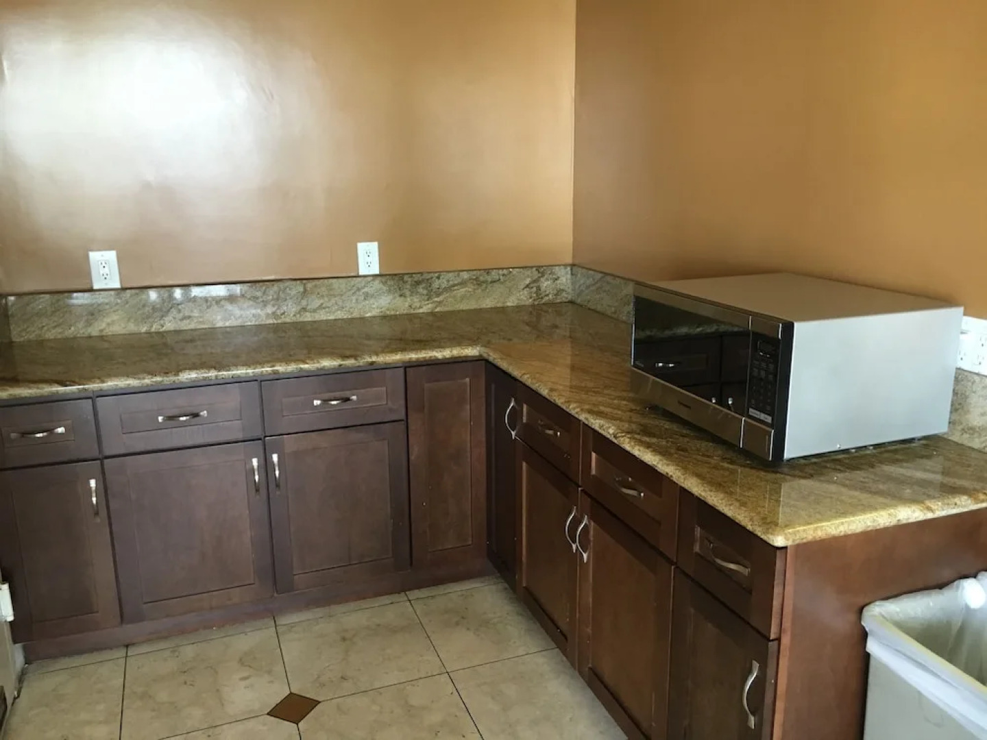 Studio 6 Suites Gardena, CA