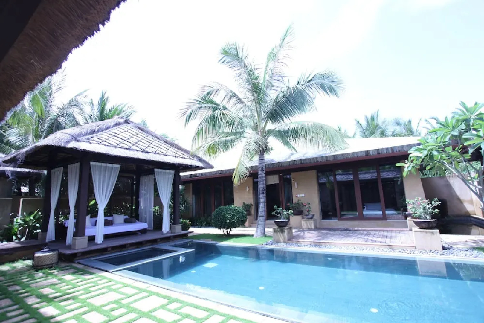 Maritime Seclusive Life·Perfume Bay