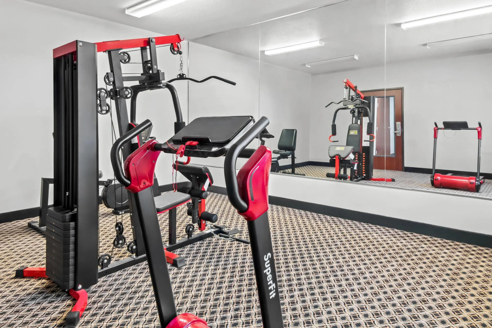 Super 8 by Wyndham Weatherford