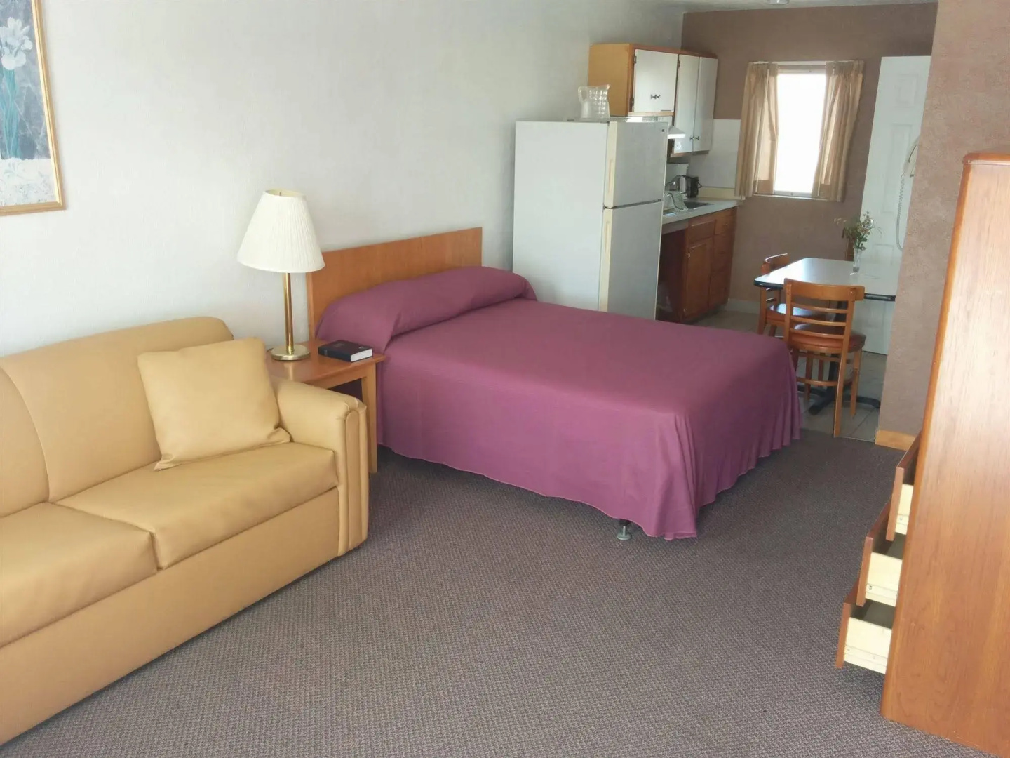 Pink Champagne Motel