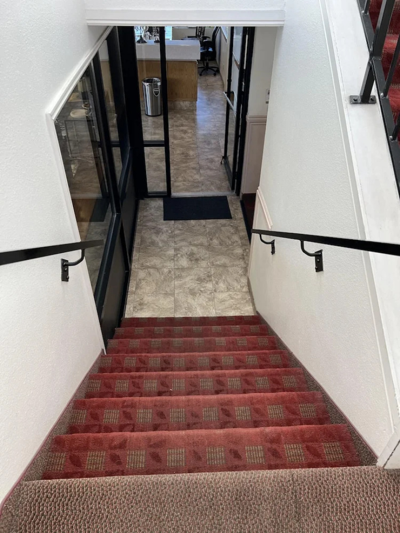 Days Inn by Wyndham Lake Point