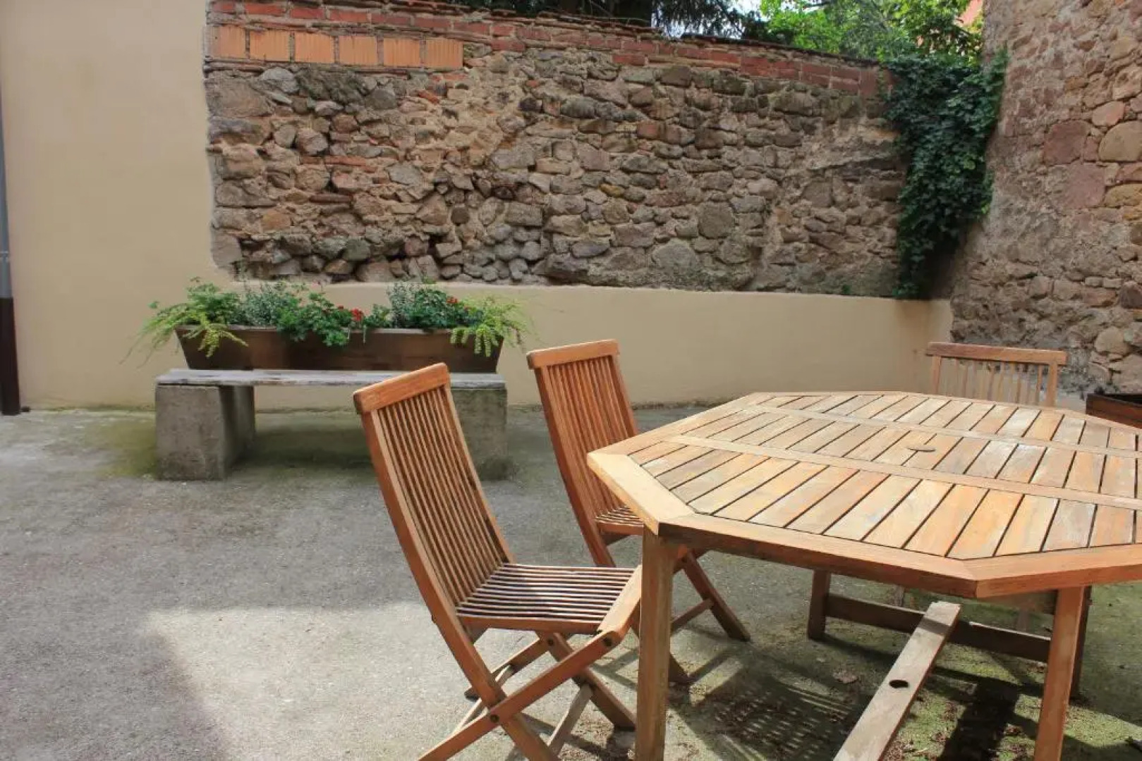 Gîte de l'ours grognon