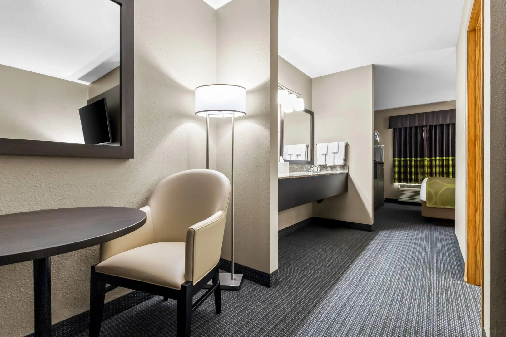 Super 8 by Wyndham Prince Albert