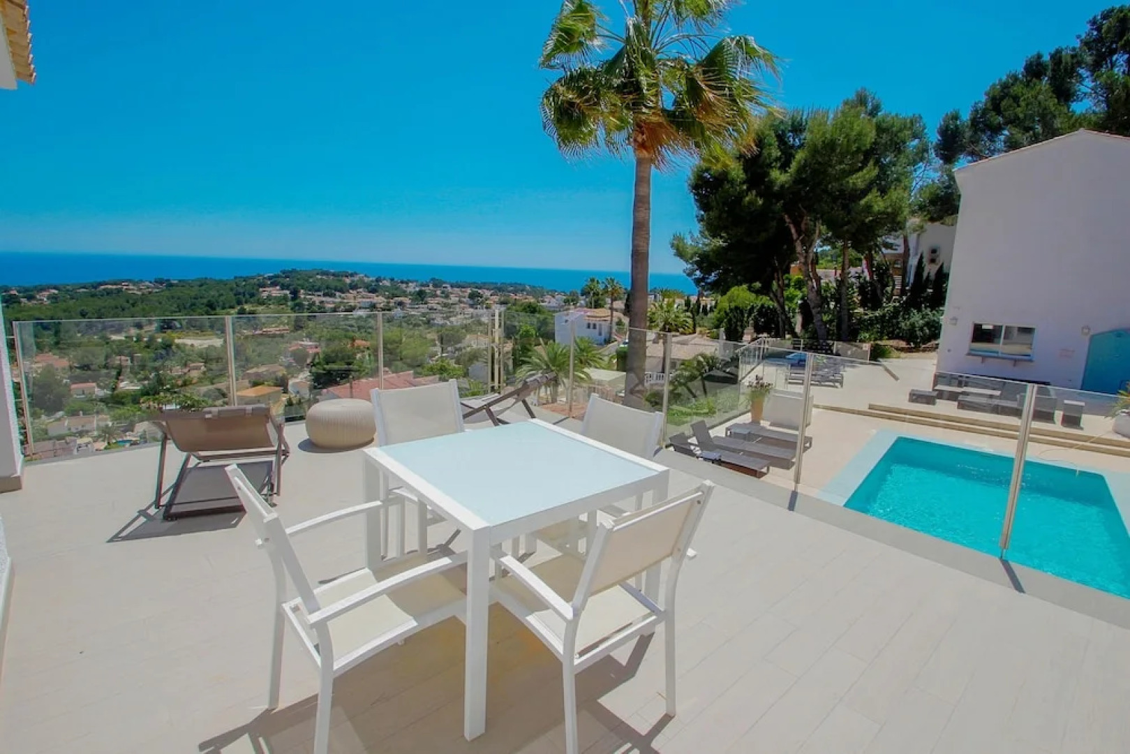 Amigos - holiday home with private swimming pool in Moraira