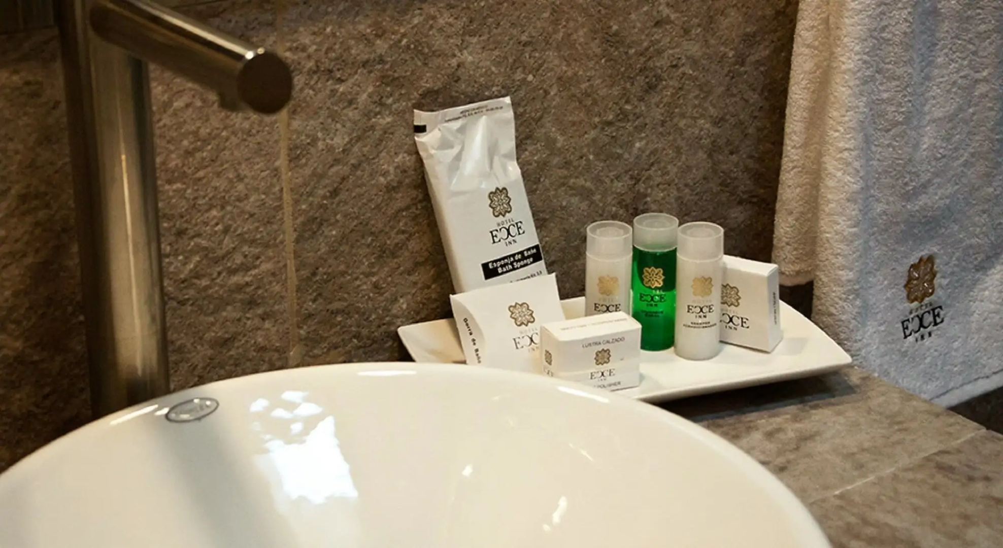 Hotel Ecce Inn & Spa