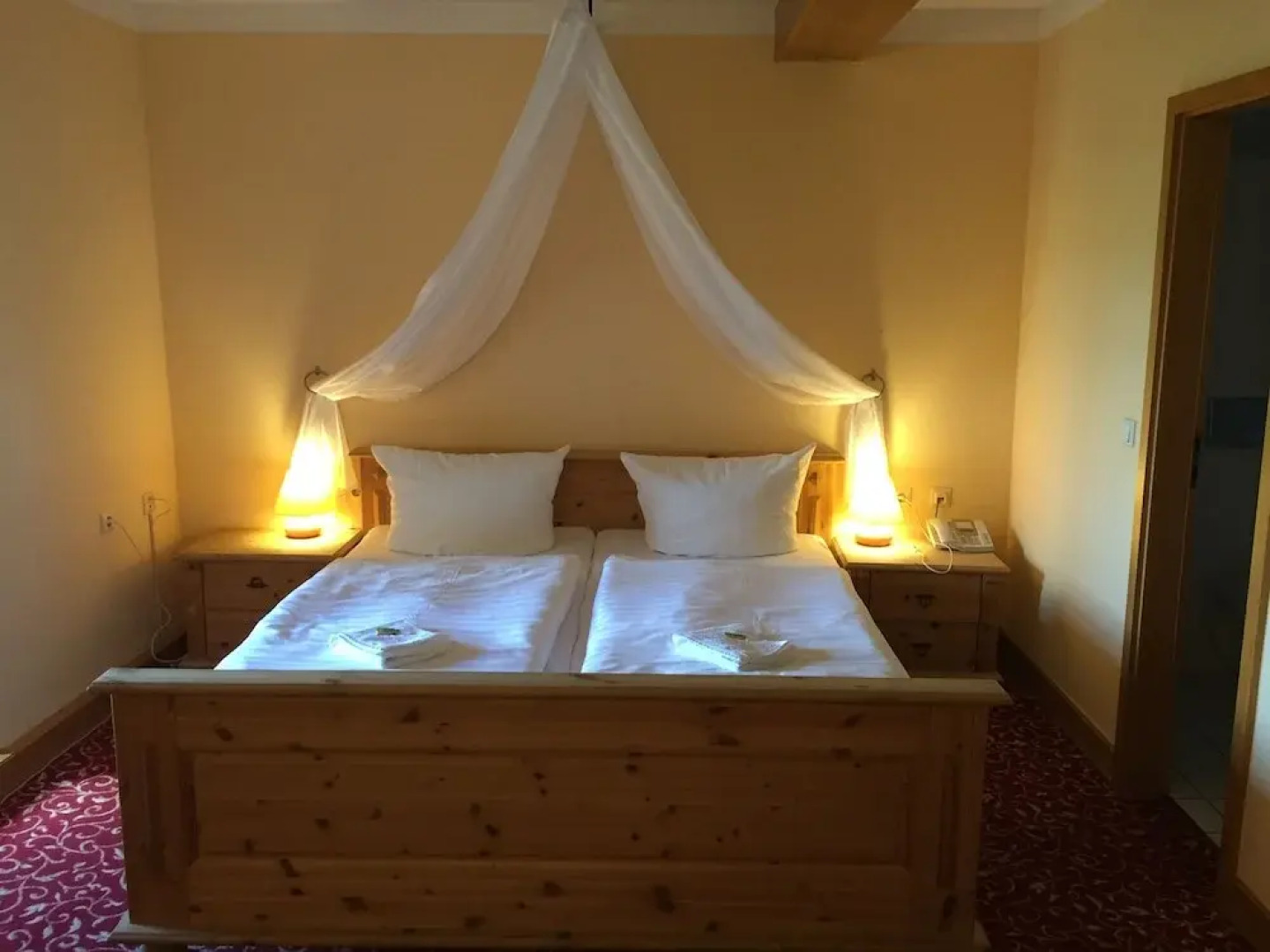 Hotel und Restaurant  Auf der Creuzburg