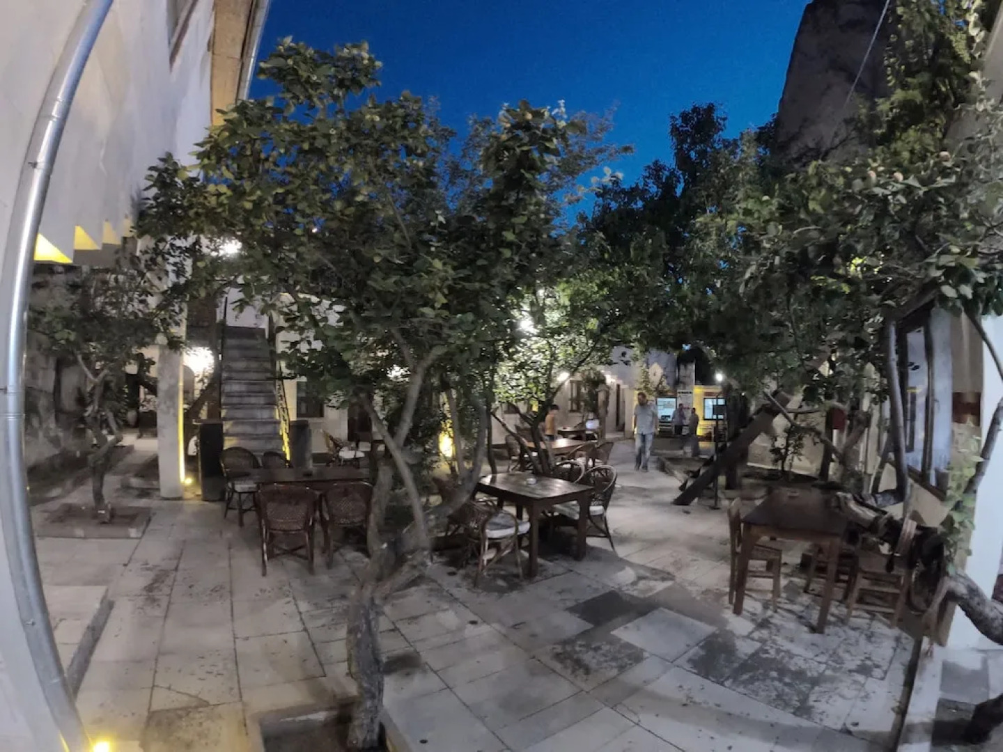 Cave seasons deluxe hotel