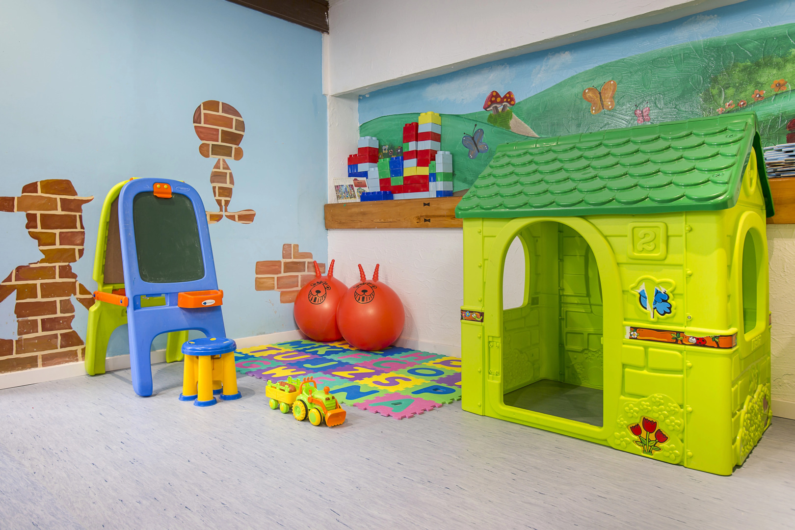 Ainturban Hoteles S.L.U