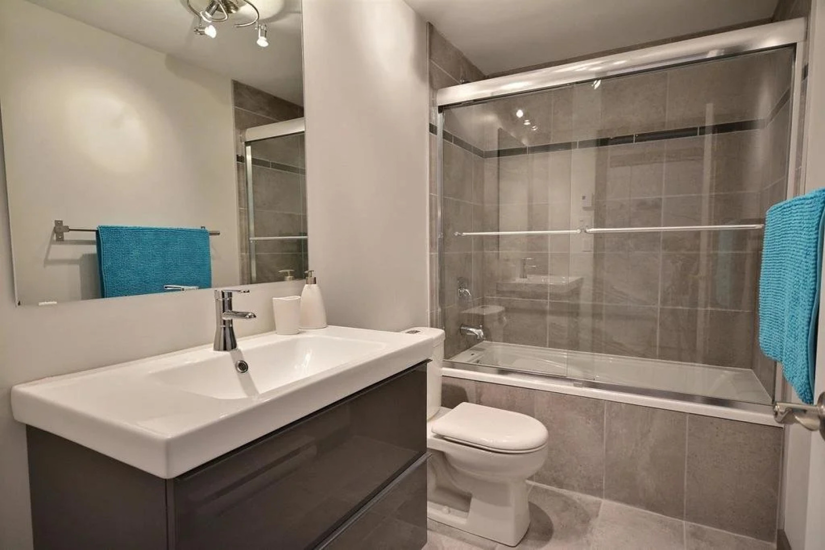 Harfang des Neiges - Tremblant Sunstar