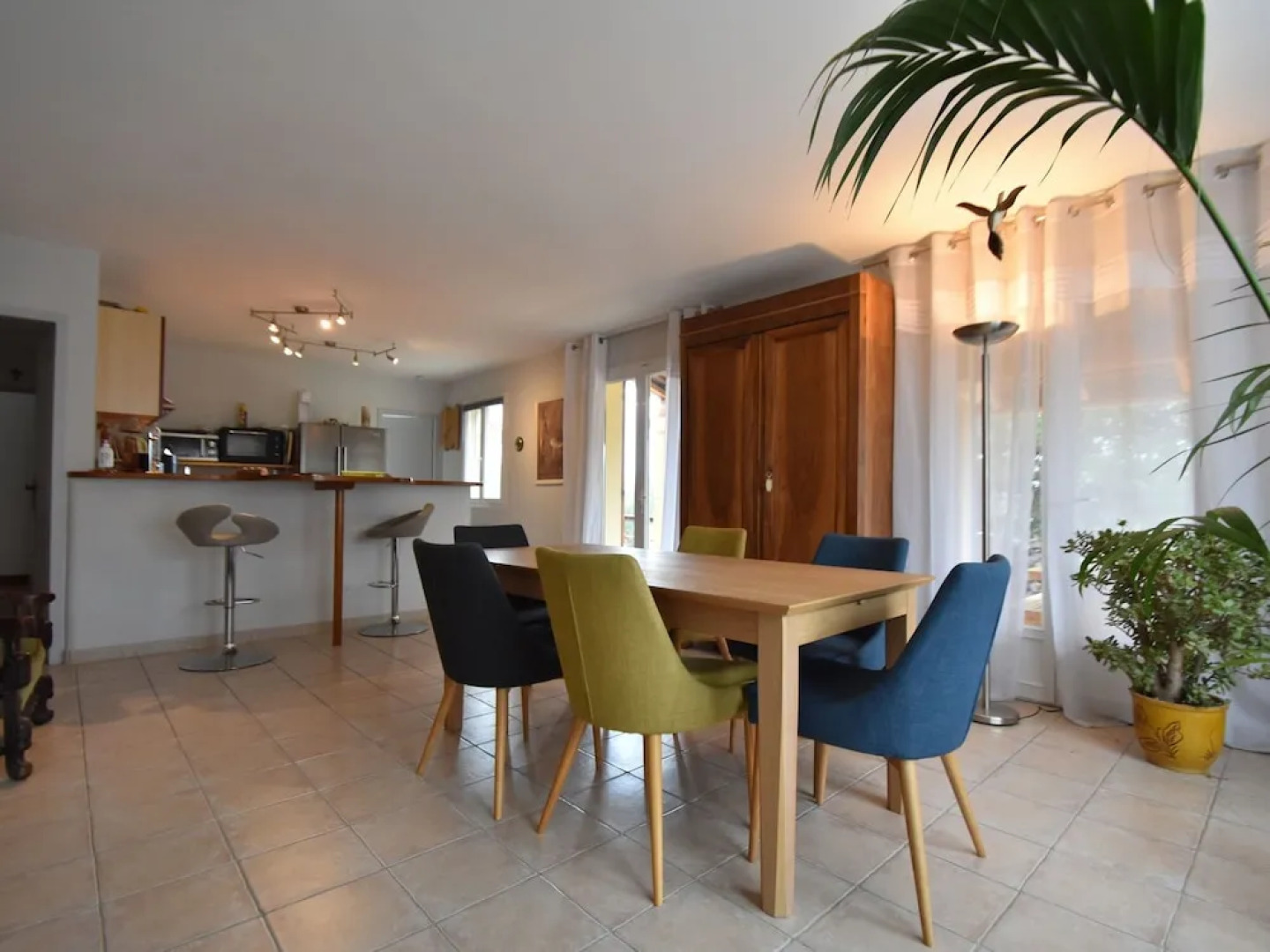 Quaint Villa in Saint-Andre-de-Roquepertuis with Pool