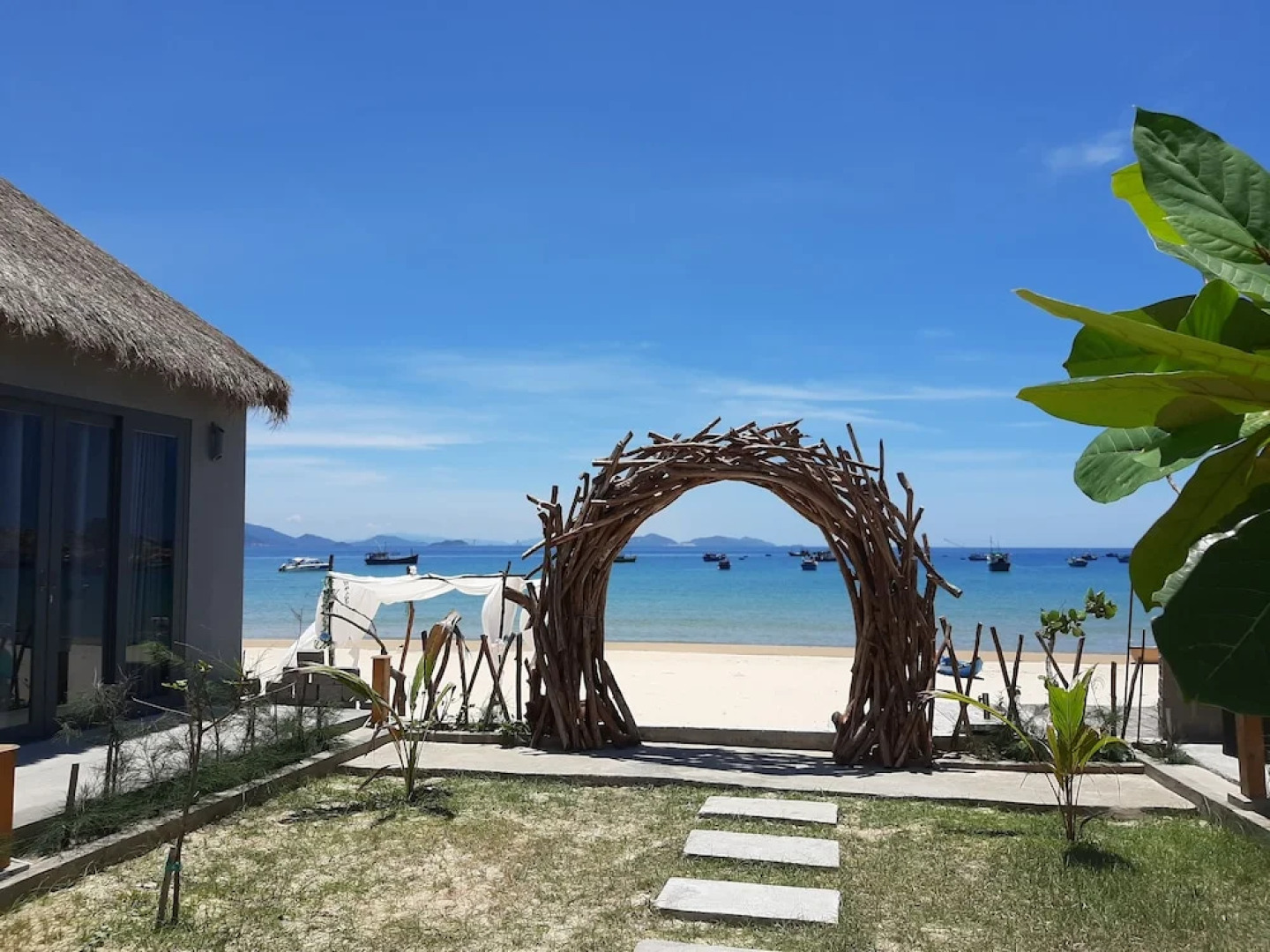 Song Cau Beach Resort