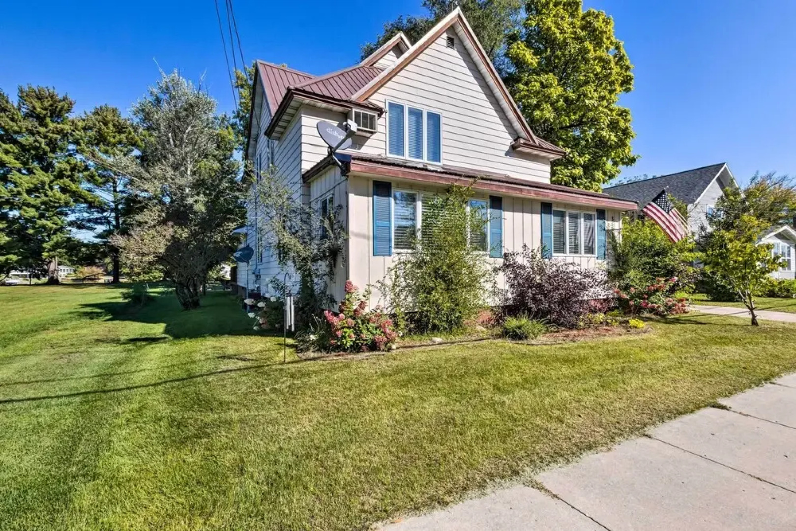 Riverfront Shawano Home w/ Private Backyard!