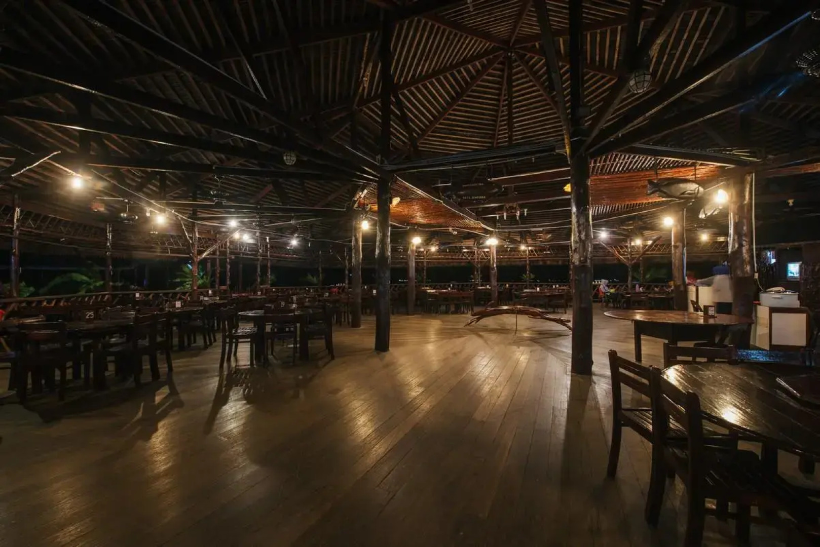 Dragon Inn Floating Resort