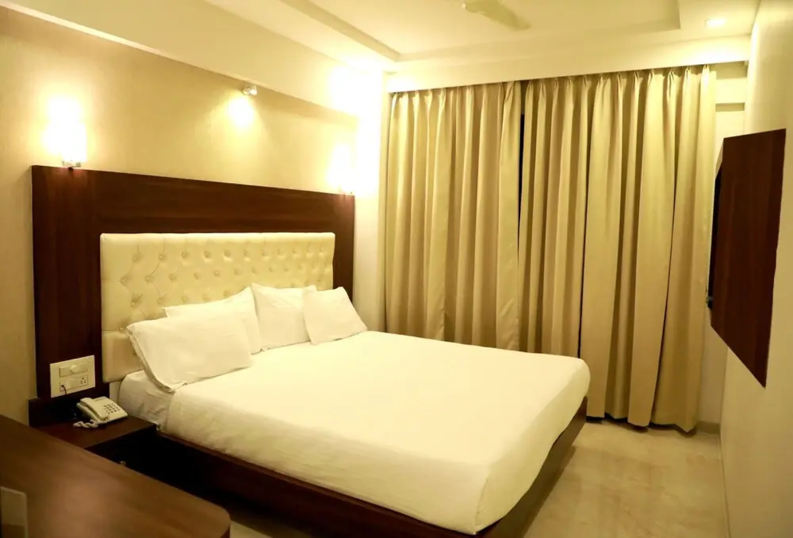 Hotel Lords Mumbai
