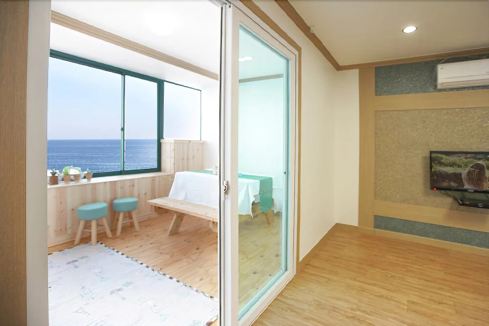 Donghae Marine Park Pension