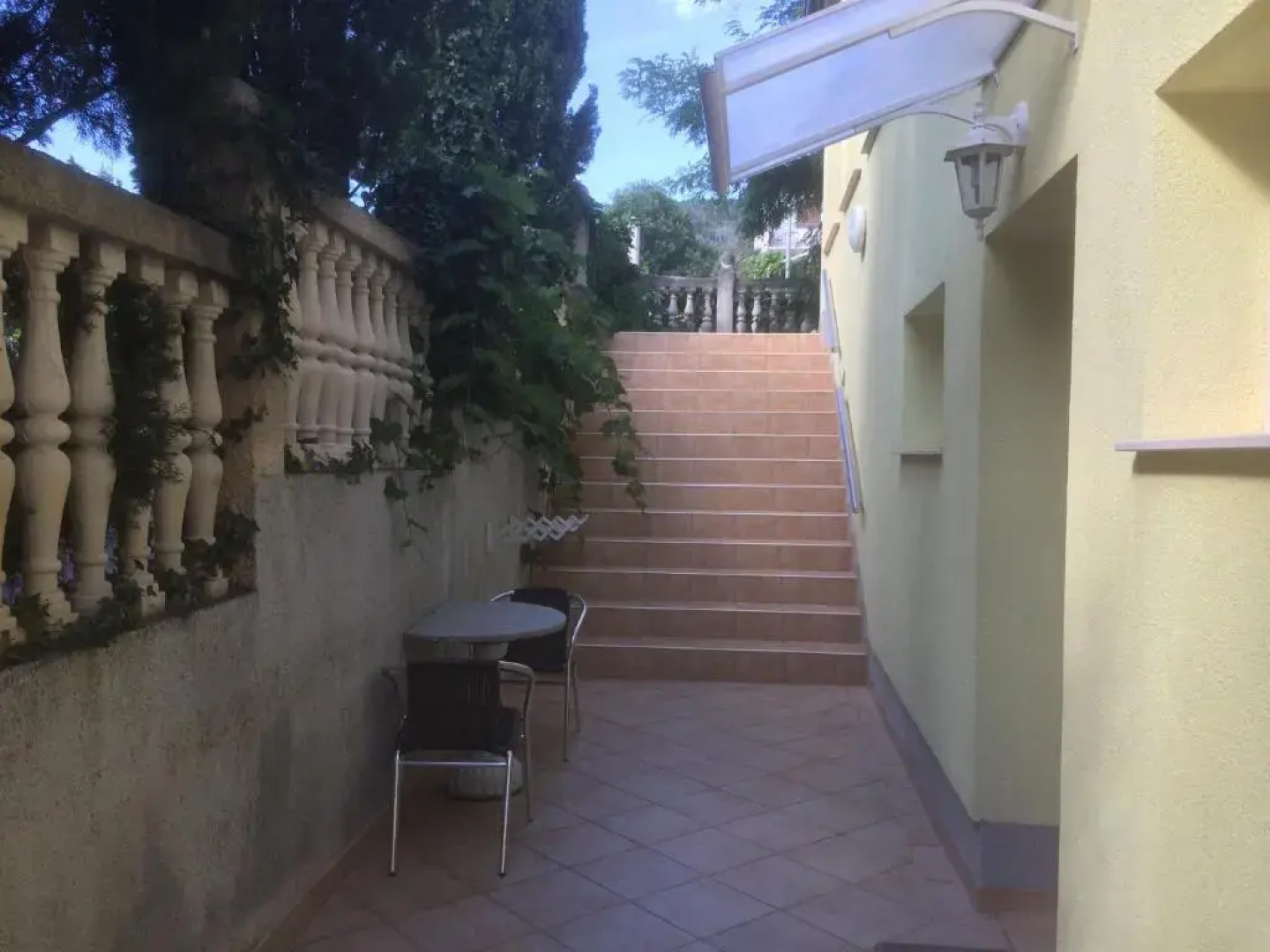 Guest House Sidro