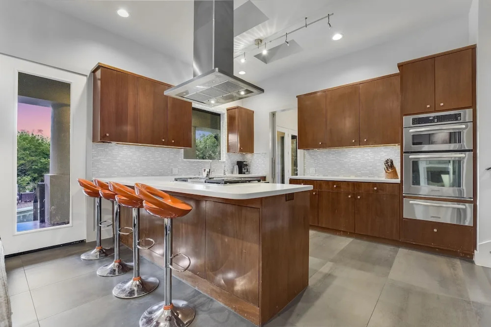 510 Austin - 5 Br Home