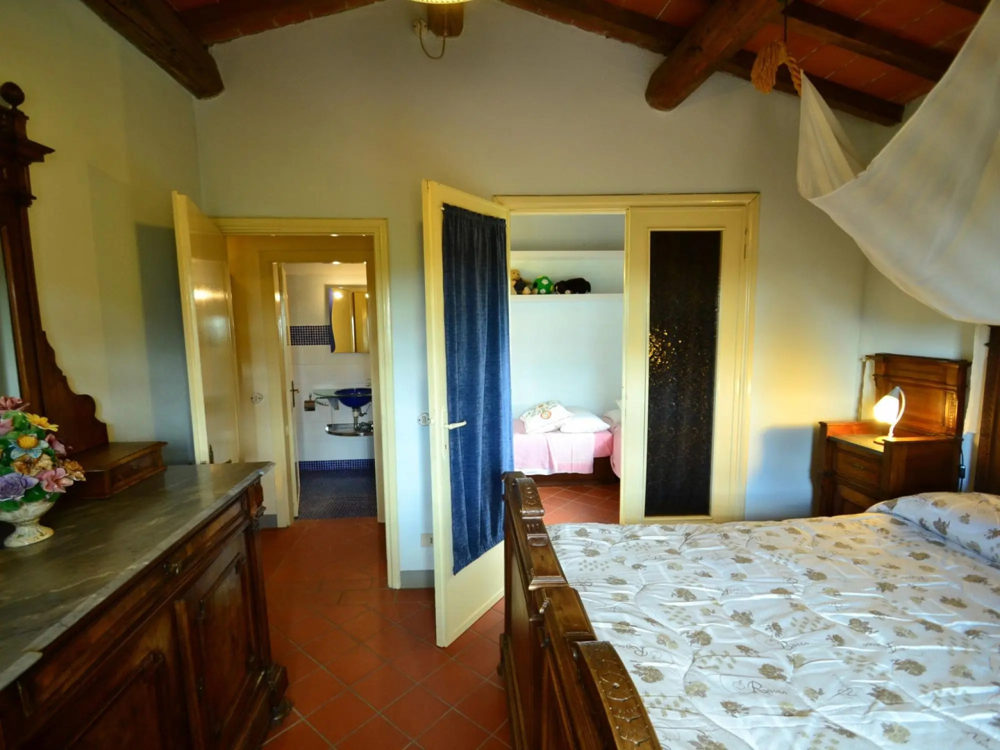 Amazing Farmhouse in Montecatini Terme with Hot Tub