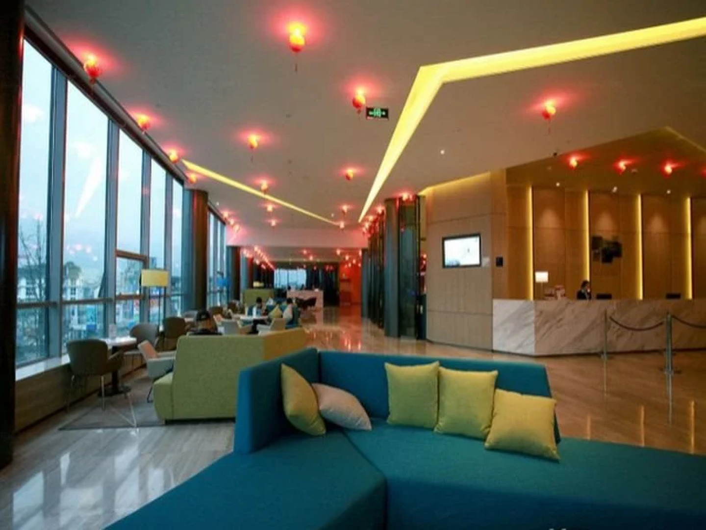 Holiday Inn Express Dujiangyan Downtown