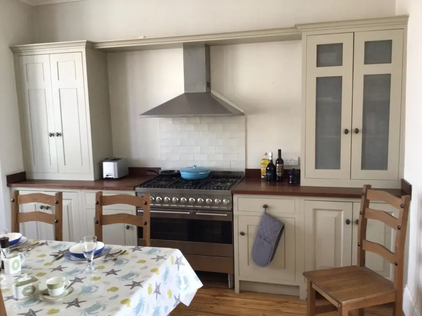 Sea Vista Overlooks Beach With Stunning sea Views
