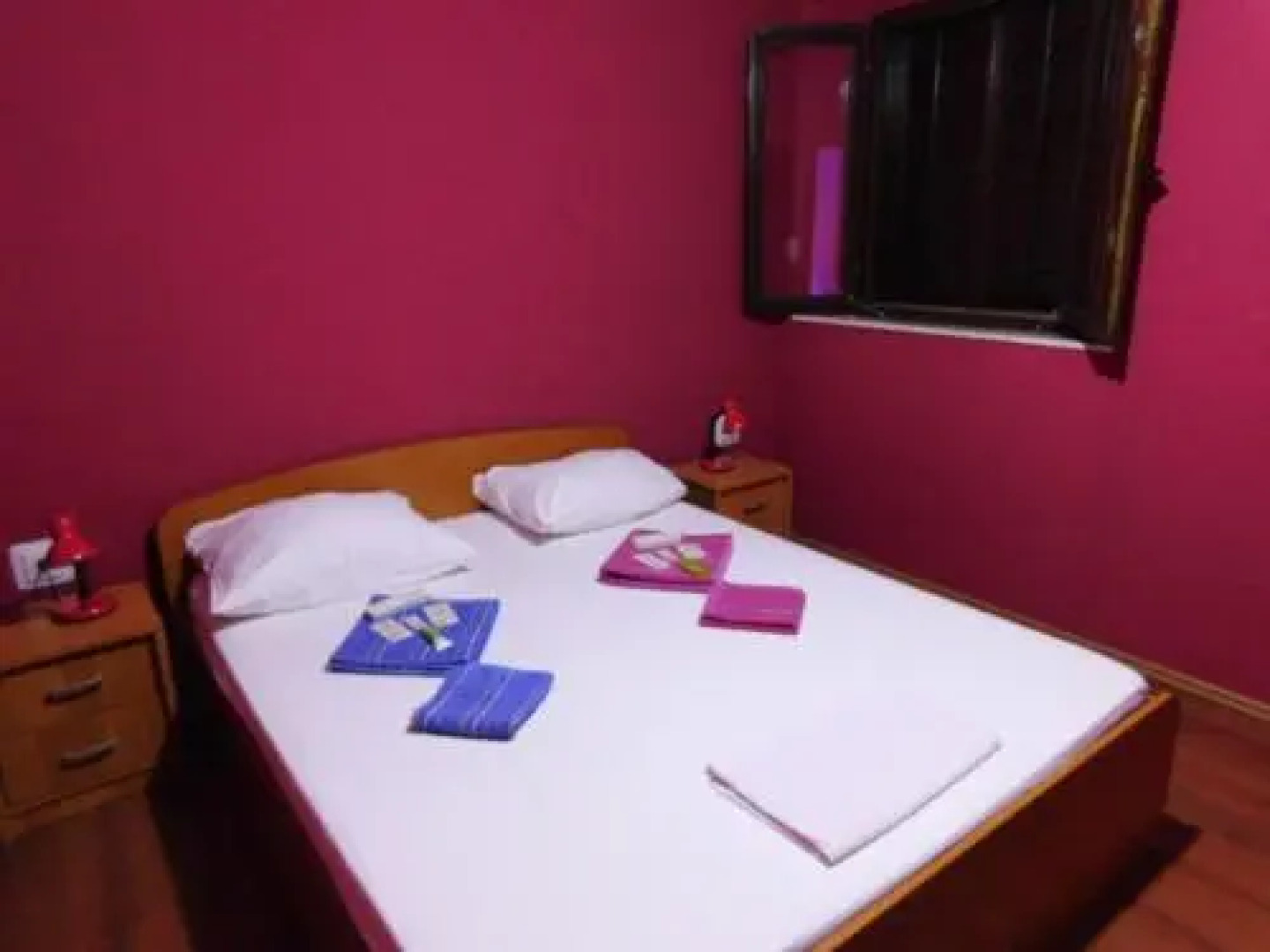 Apartments Leo Janjina